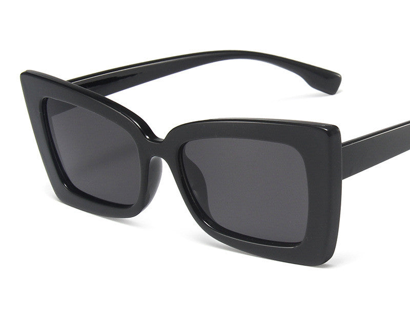 Classic Tea Cat Eye Shades Sunglasses Women Vintage Square Sun Glasses for Woman Men Unisex Glasses UV400 Oculos zonnebril dames